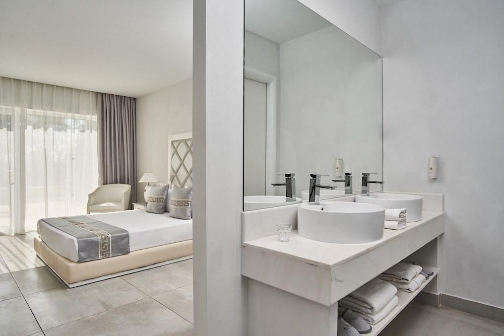 Sandy Villas Resort by Rizos Resorts - All inclusive — Hotel rooms in Lefkimmi (Corfu), Ionian Islands