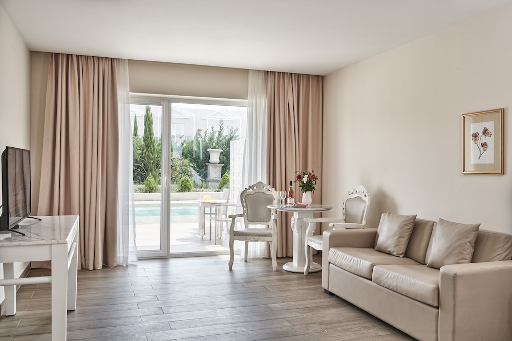 Sandy Villas Resort by Rizos Resorts - All inclusive — Hotel rooms in Lefkimmi (Corfu), Ionian Islands