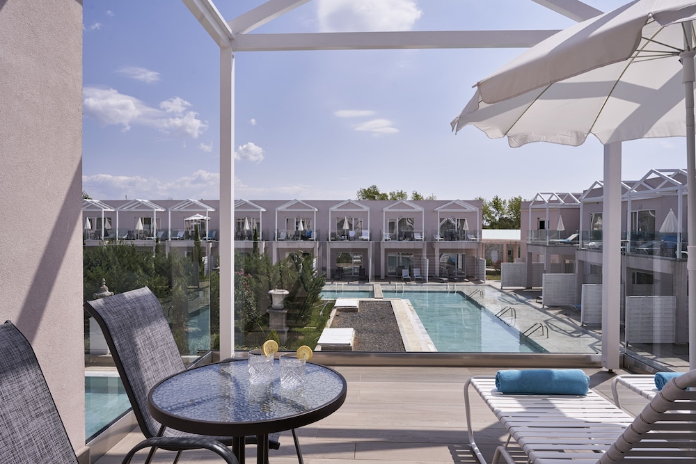 Sandy Villas Resort by Rizos Resorts - All inclusive — Swimming pool in Lefkimmi (Corfu), Ionian Islands