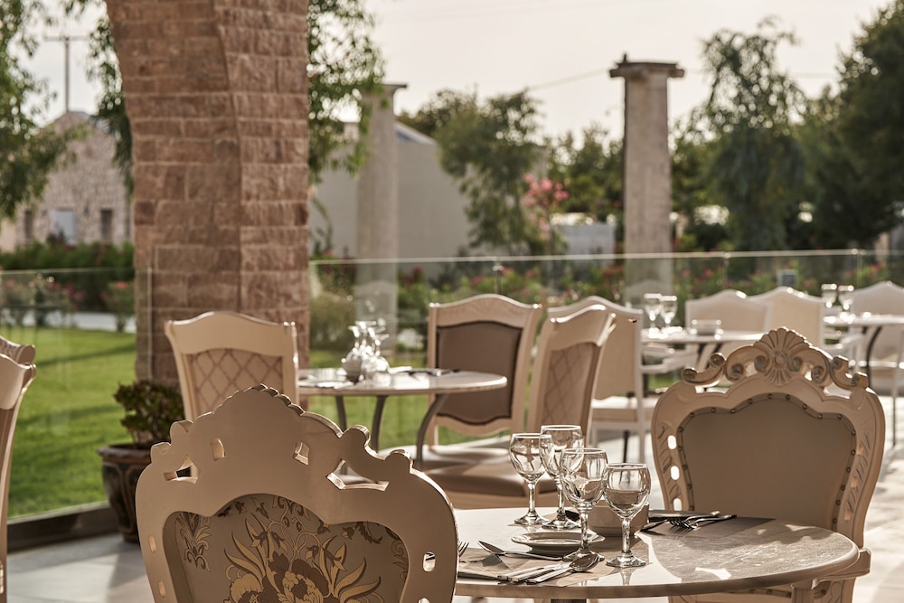 Sandy Villas Resort by Rizos Resorts - All inclusive — Restaurant & bars in Lefkimmi (Corfu), Ionian Islands