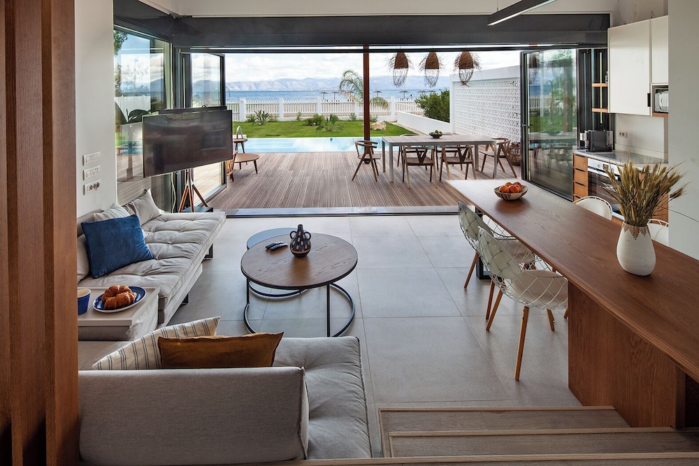 Sun n Chill — Hotel rooms in Lefkimmi (Corfu), Ionian Islands