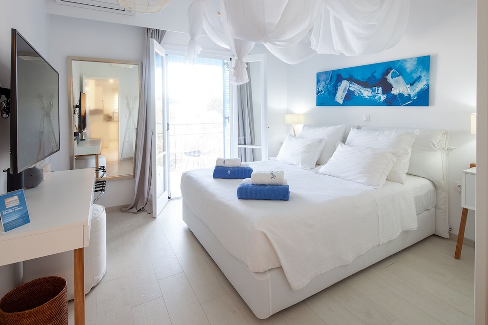Sun n Chill — Hotel rooms in Lefkimmi (Corfu), Ionian Islands
