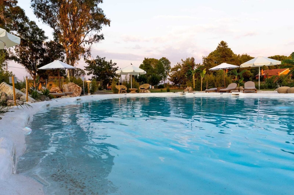 Sun n Chill — Swimming pool in Lefkimmi (Corfu), Ionian Islands