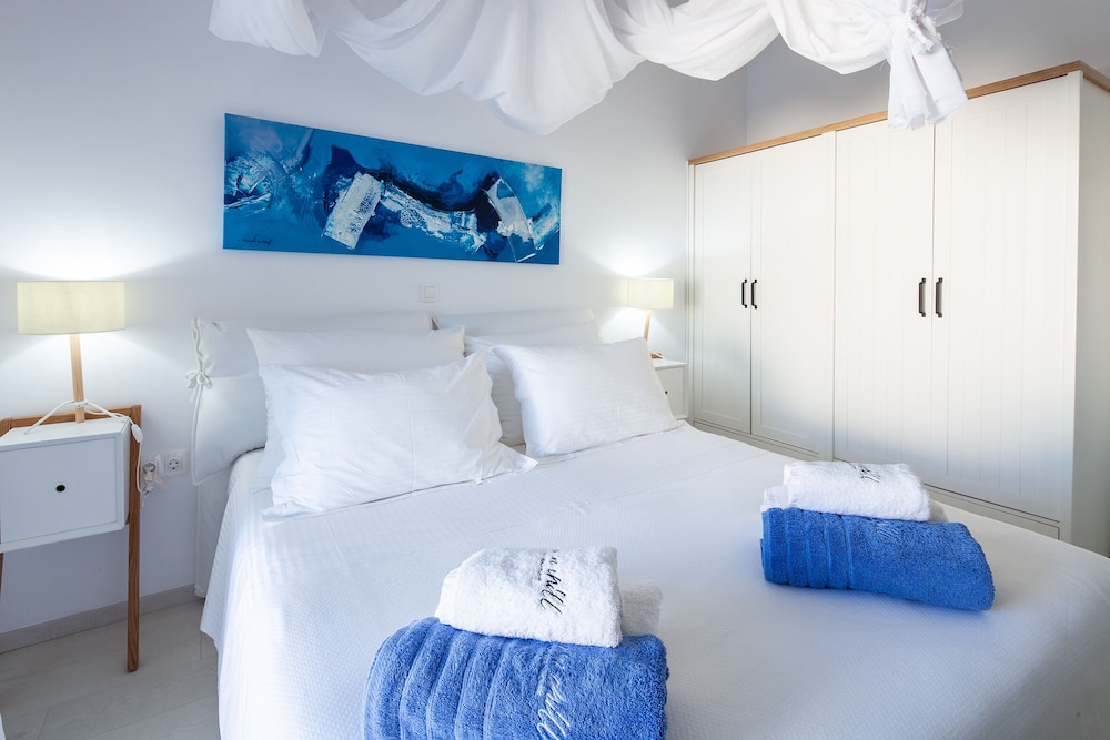 Sun n Chill — Hotel rooms in Lefkimmi (Corfu), Ionian Islands