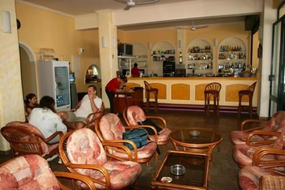 Complex Lemon Grove — Restaurant & bars in Lefkimmi (Corfu), Ionian Islands
