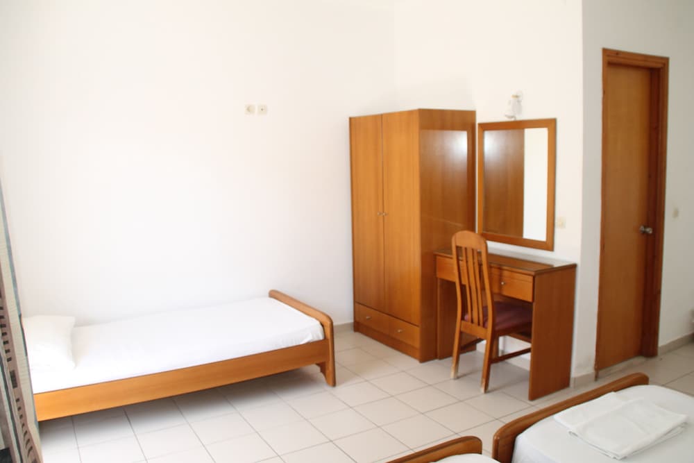 Complex Lemon Grove — Hotel rooms in Lefkimmi (Corfu), Ionian Islands