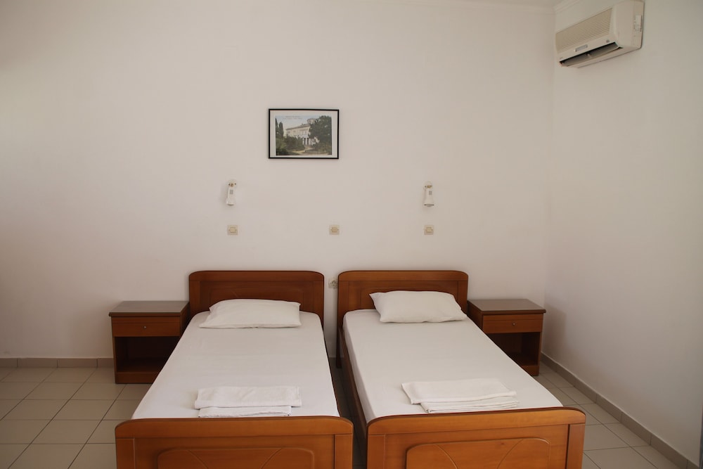 Complex Lemon Grove — Hotel rooms in Lefkimmi (Corfu), Ionian Islands