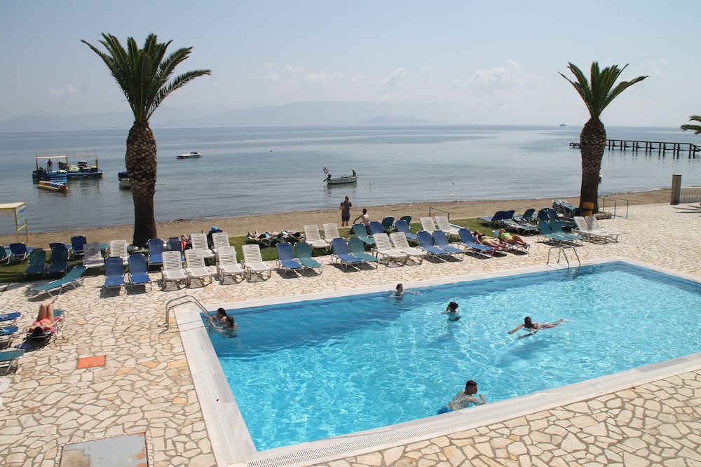 Complex Lemon Grove — Swimming pool in Lefkimmi (Corfu), Ionian Islands