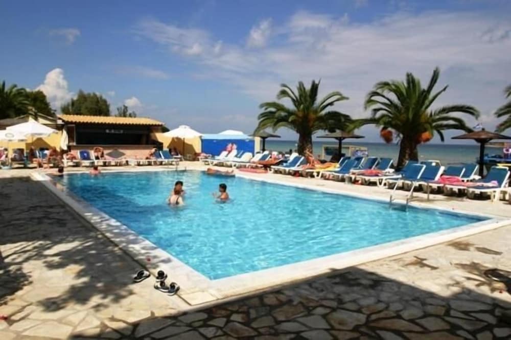 Complex Lemon Grove — Swimming pool in Lefkimmi (Corfu), Ionian Islands