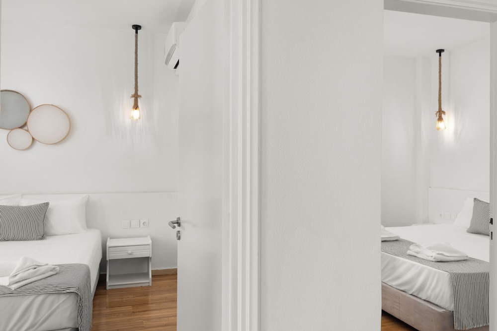 Mr and Mrs White Corfu Couples Retreat Adults Only — Hotel rooms in Acharavi, Ionian Islands