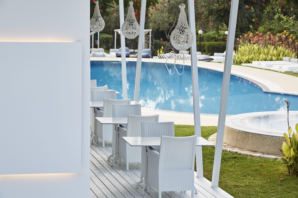 Mr and Mrs White Corfu Couples Retreat Adults Only — Swimming pool in Acharavi, Ionian Islands