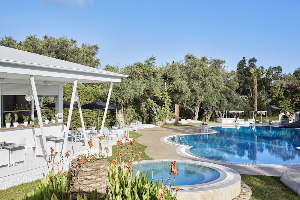 Mr and Mrs White Corfu Couples Retreat Adults Only — Swimming pool in Acharavi, Ionian Islands