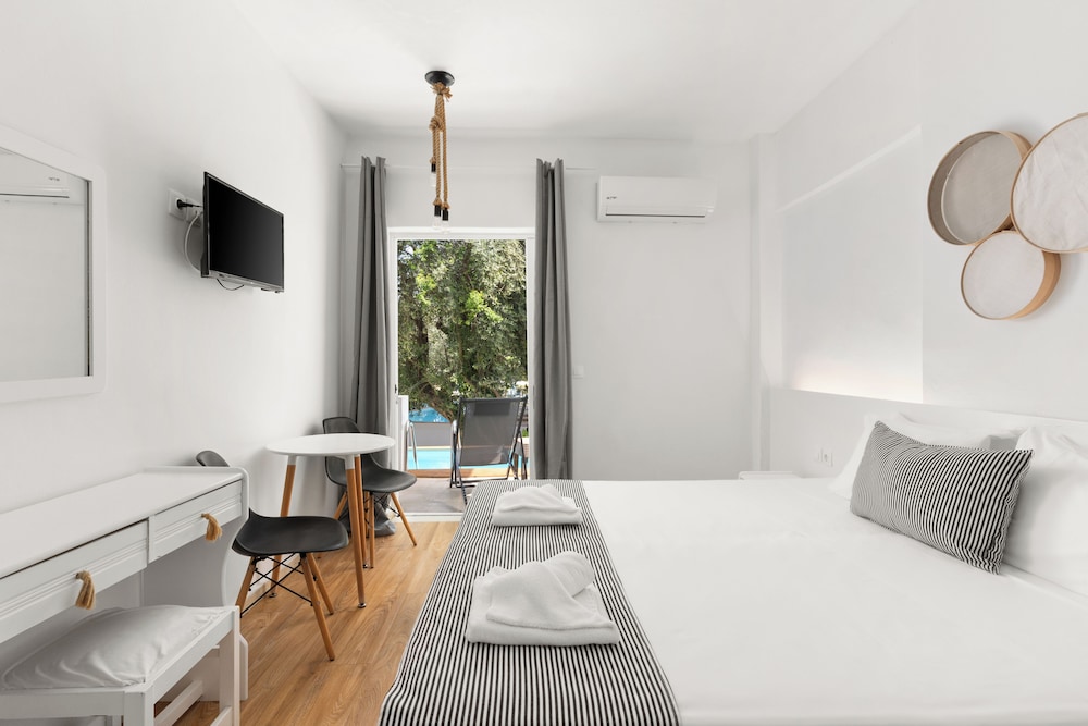 Mr and Mrs White Corfu Couples Retreat Adults Only — Hotel rooms in Acharavi, Ionian Islands