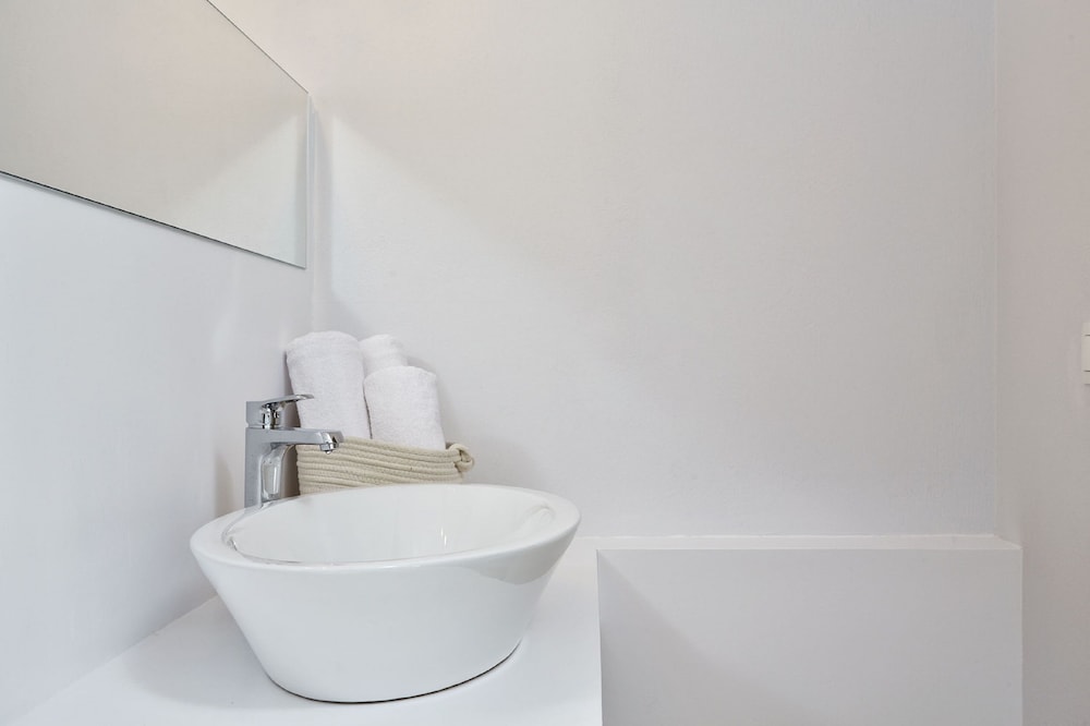 Mr and Mrs White Corfu Couples Retreat Adults Only — Hotel rooms in Acharavi, Ionian Islands