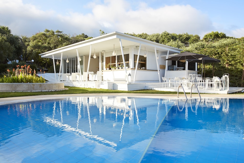 Mr and Mrs White Corfu Couples Retreat Adults Only — Swimming pool in Acharavi, Ionian Islands