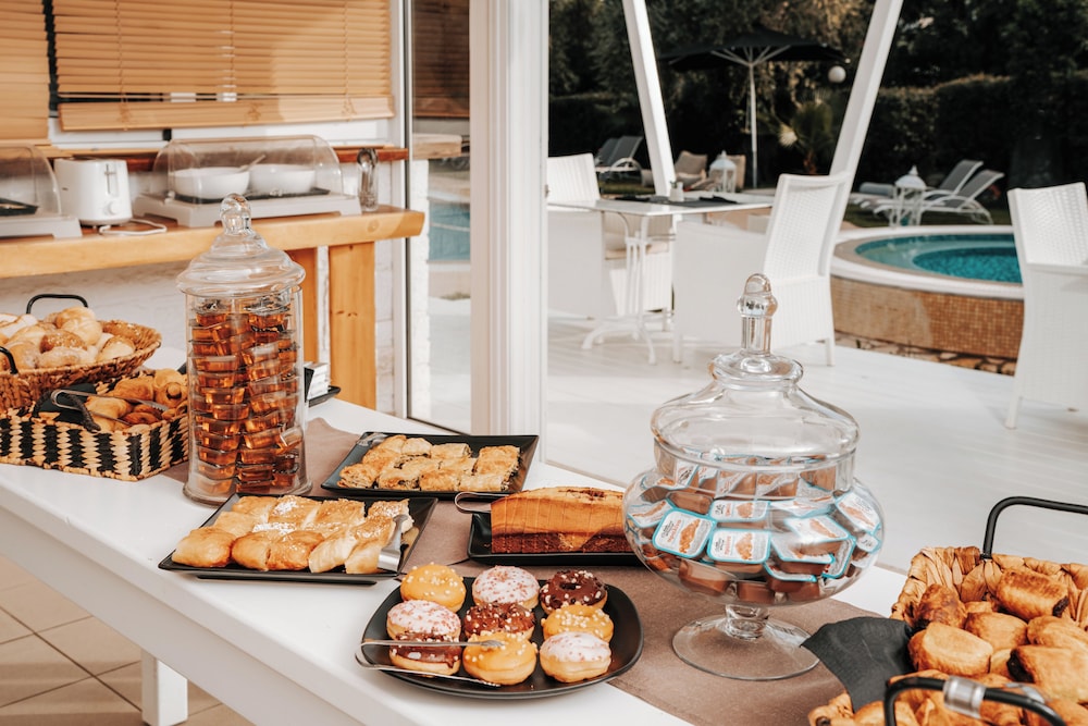 Mr and Mrs White Corfu Couples Retreat Adults Only — Restaurant & bars in Acharavi, Ionian Islands