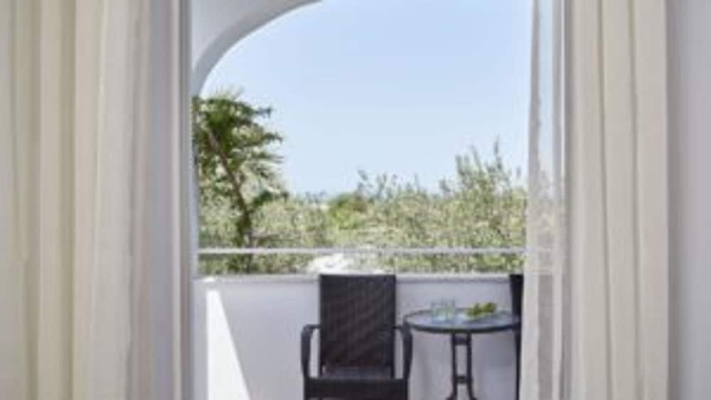 Mr and Mrs White Corfu Couples Retreat Adults Only — Hotel rooms in Acharavi, Ionian Islands