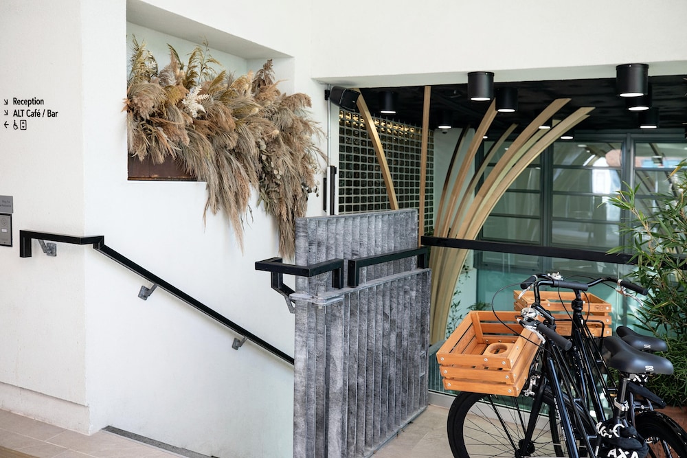 Wren Urban Nest — Restaurant & bars in Dublin, Dublin City