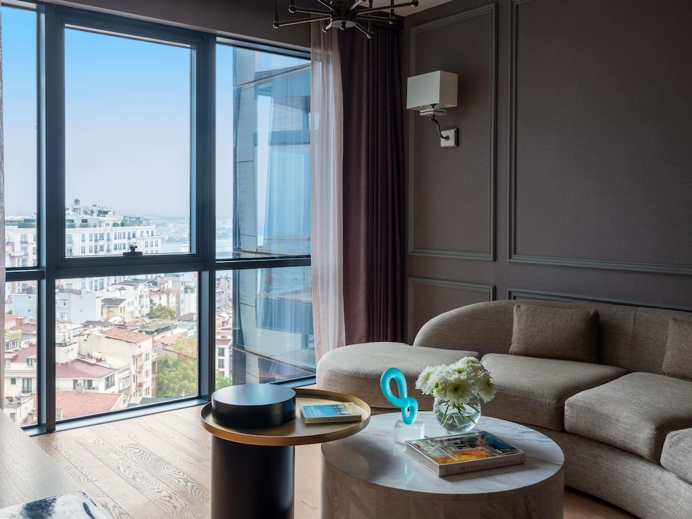 Sofitel Istanbul Taksim — Hotel rooms in Istanbul, Istanbul