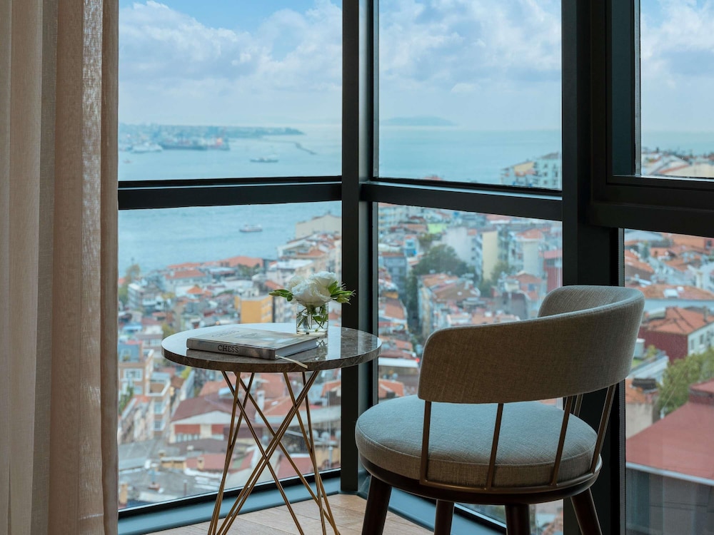 Sofitel Istanbul Taksim — Hotel rooms in Istanbul, Istanbul