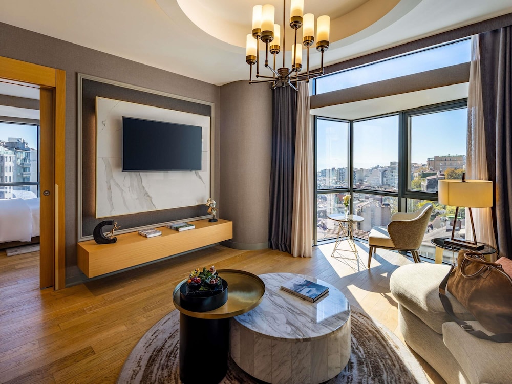 Sofitel Istanbul Taksim — Hotel rooms in Istanbul, Istanbul