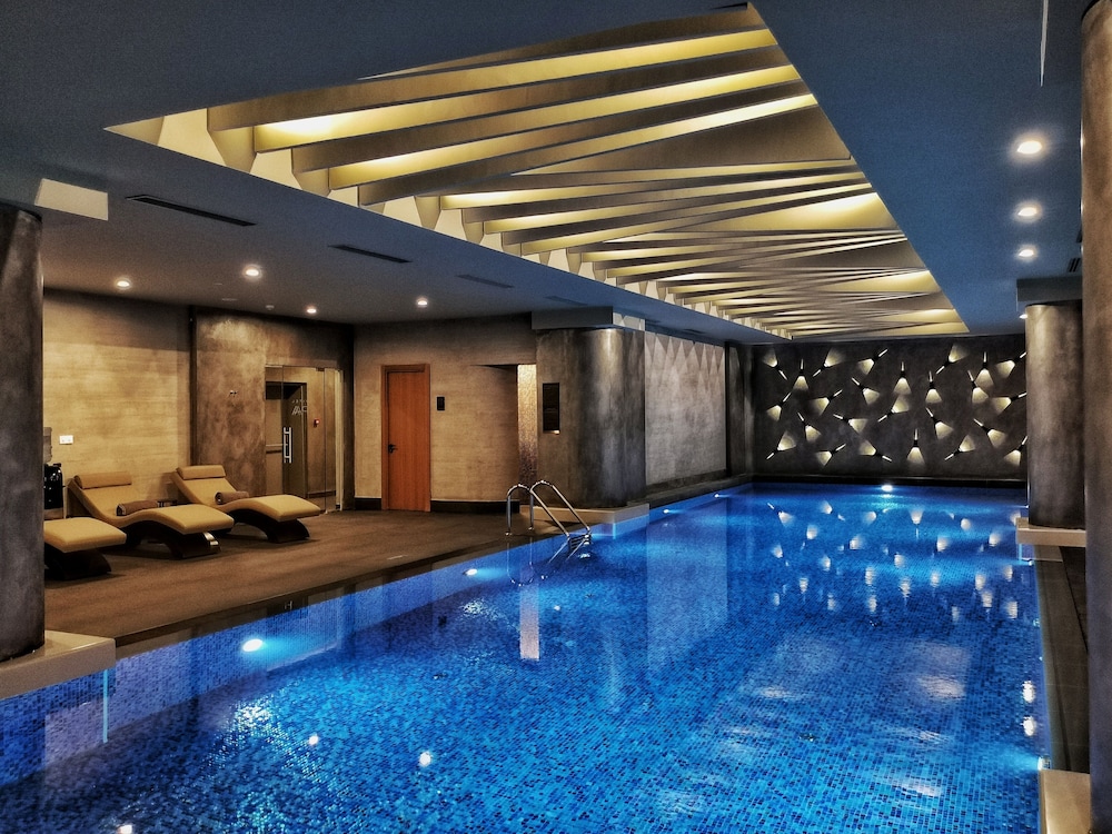 Sofitel Istanbul Taksim — Swimming pool in Istanbul, Istanbul