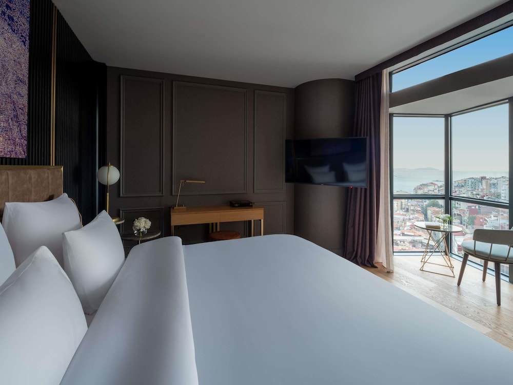 Sofitel Istanbul Taksim — Hotel rooms in Istanbul, Istanbul