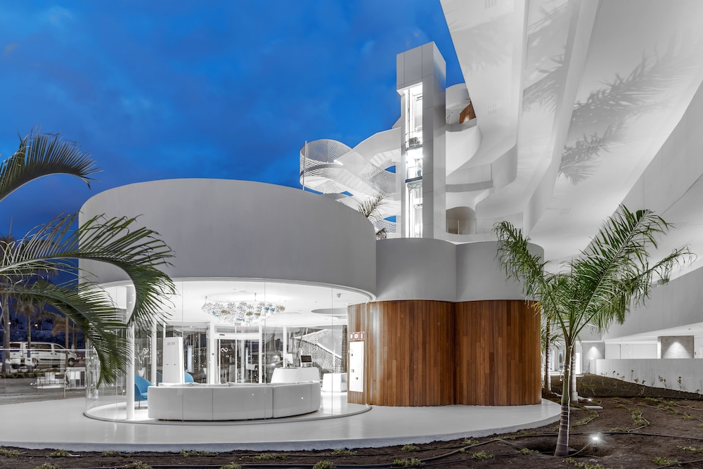 Royal Hideaway Corales Beach, part of Barceló Hotel Group - Adults Only — Shared spaces in Costa Adeje, Canary Islands