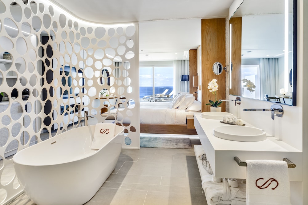 Royal Hideaway Corales Beach, part of Barceló Hotel Group - Adults Only — Rooms in Costa Adeje, Canary Islands
