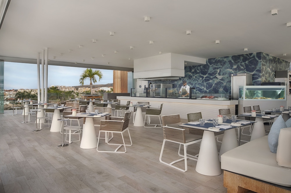 Royal Hideaway Corales Beach, part of Barceló Hotel Group - Adults Only — Restaurant in Costa Adeje, Canary Islands