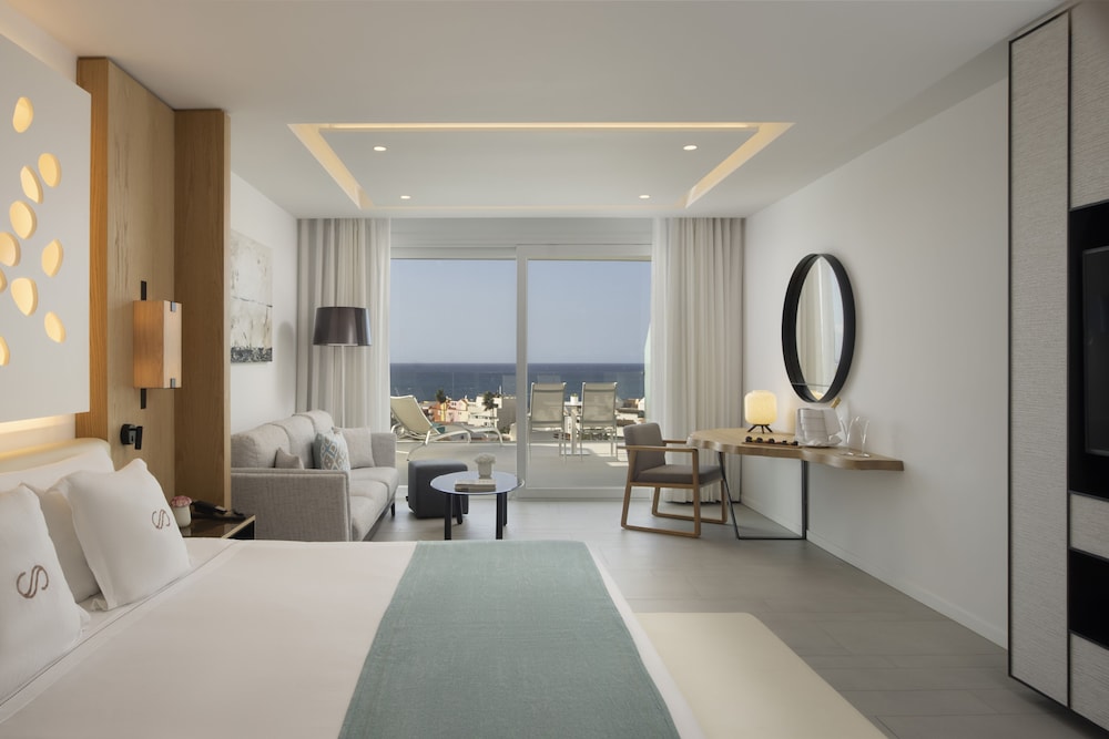 Royal Hideaway Corales Beach, part of Barceló Hotel Group - Adults Only — Rooms in Costa Adeje, Canary Islands