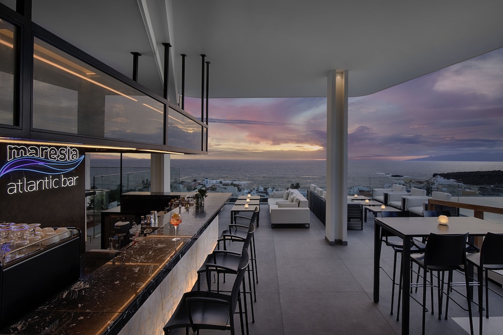 Royal Hideaway Corales Beach, part of Barceló Hotel Group - Adults Only — Restaurant in Costa Adeje, Canary Islands
