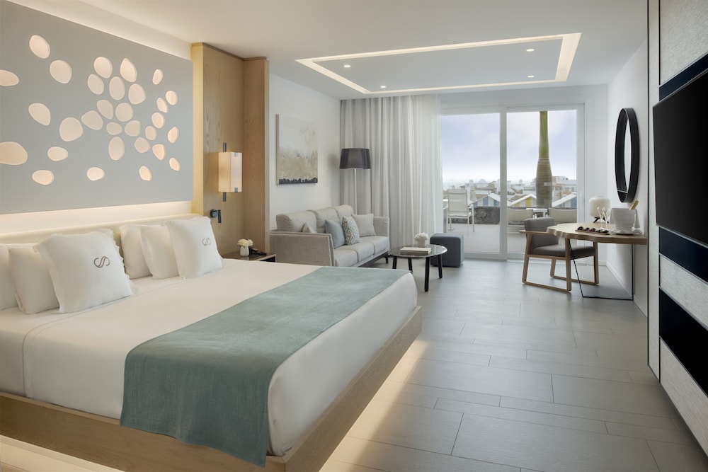 Royal Hideaway Corales Beach, part of Barceló Hotel Group - Adults Only — Rooms in Costa Adeje, Canary Islands