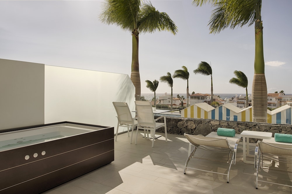Royal Hideaway Corales Beach, part of Barceló Hotel Group - Adults Only — Rooms in Costa Adeje, Canary Islands