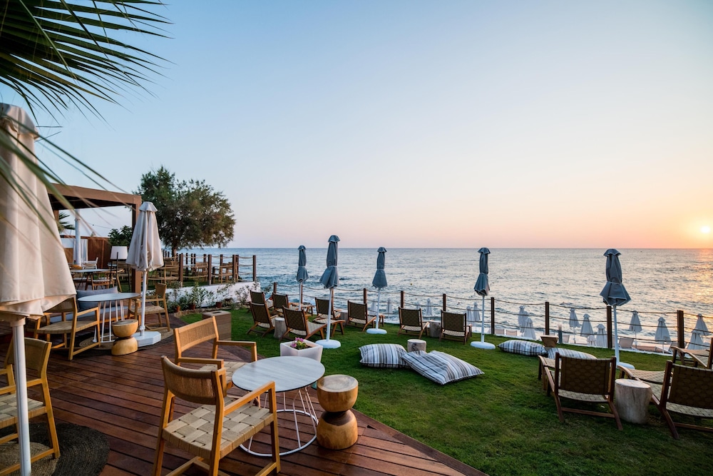 Akasha Beach Hotel & Spa — Restaurant & bars in Hersonissos
