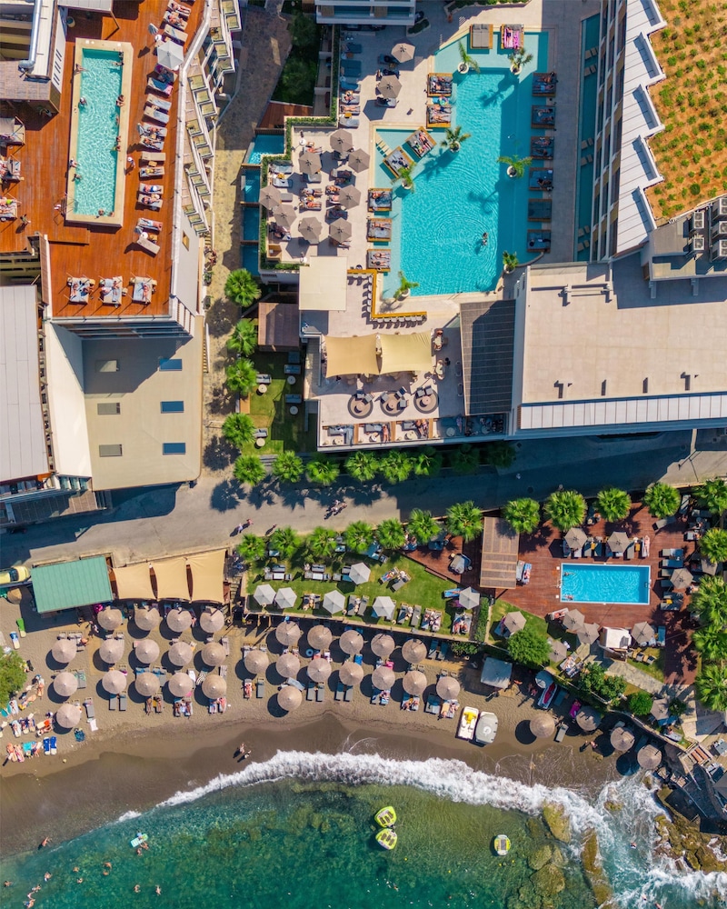 Akasha Beach Hotel & Spa — Beach in Hersonissos
