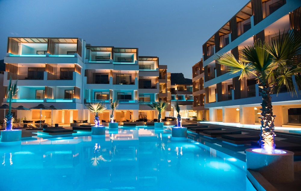Akasha Beach Hotel & Spa — Hotel building in Hersonissos