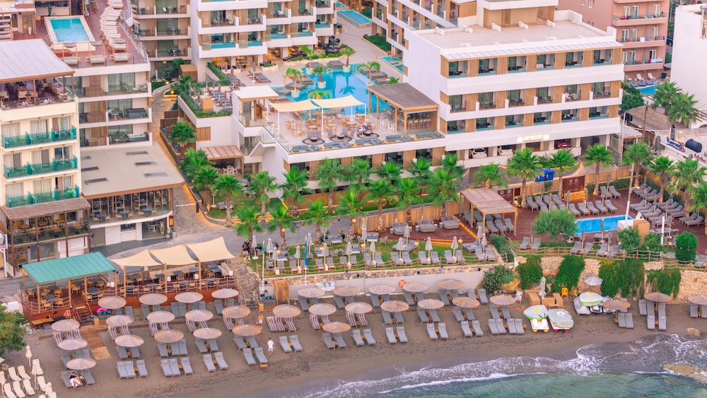 Akasha Beach Hotel & Spa — Beach in Hersonissos