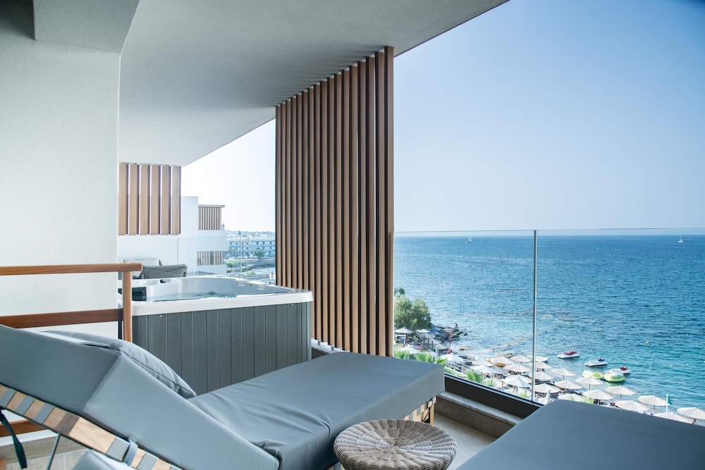 Akasha Beach Hotel & Spa — Hotel rooms in Hersonissos