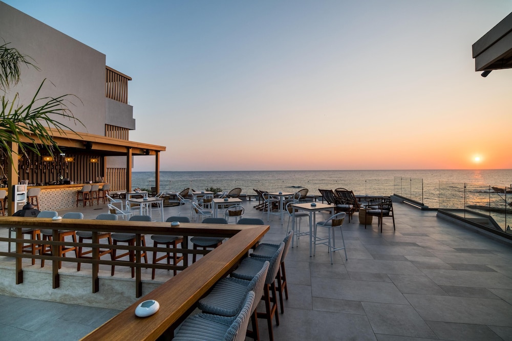 Akasha Beach Hotel & Spa — Restaurant & bars in Hersonissos