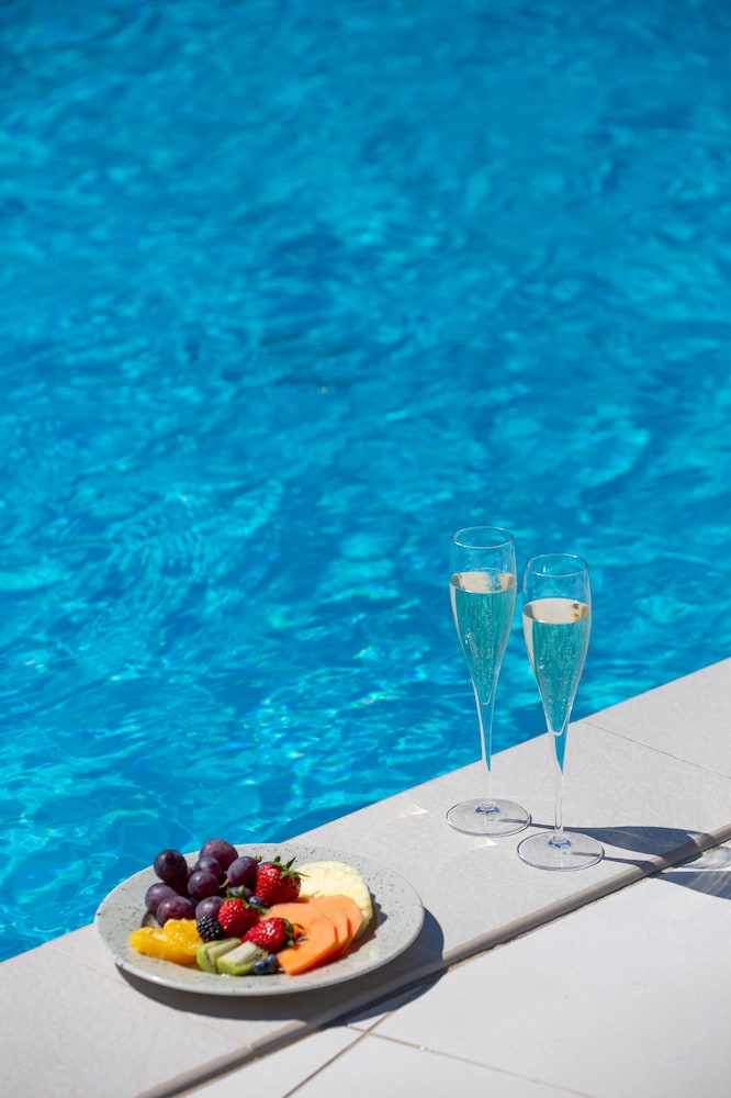 Bluesun Hotel Berulia — Swimming pool in Brela, Split-Dalmatia