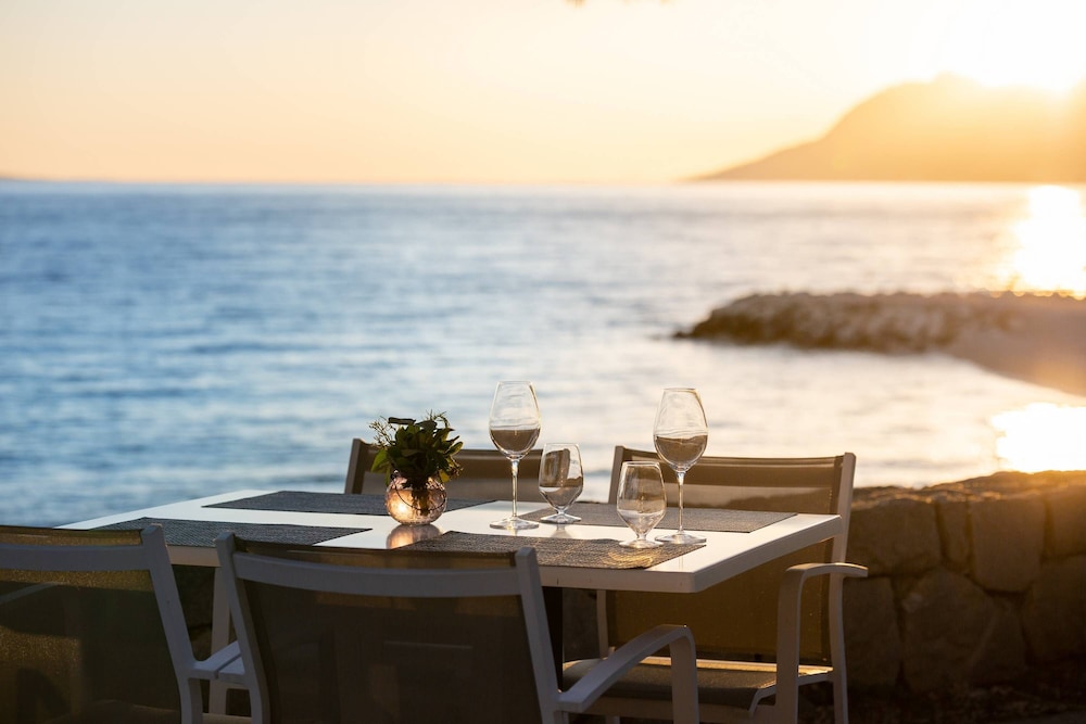 Bluesun Hotel Berulia — Restaurant & bars in Brela, Split-Dalmatia