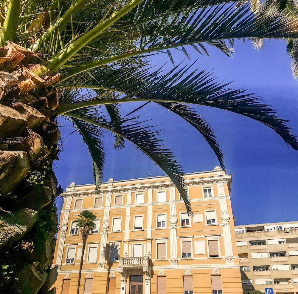 Magic View Apartments — Hotel building in Zadar, Zadar