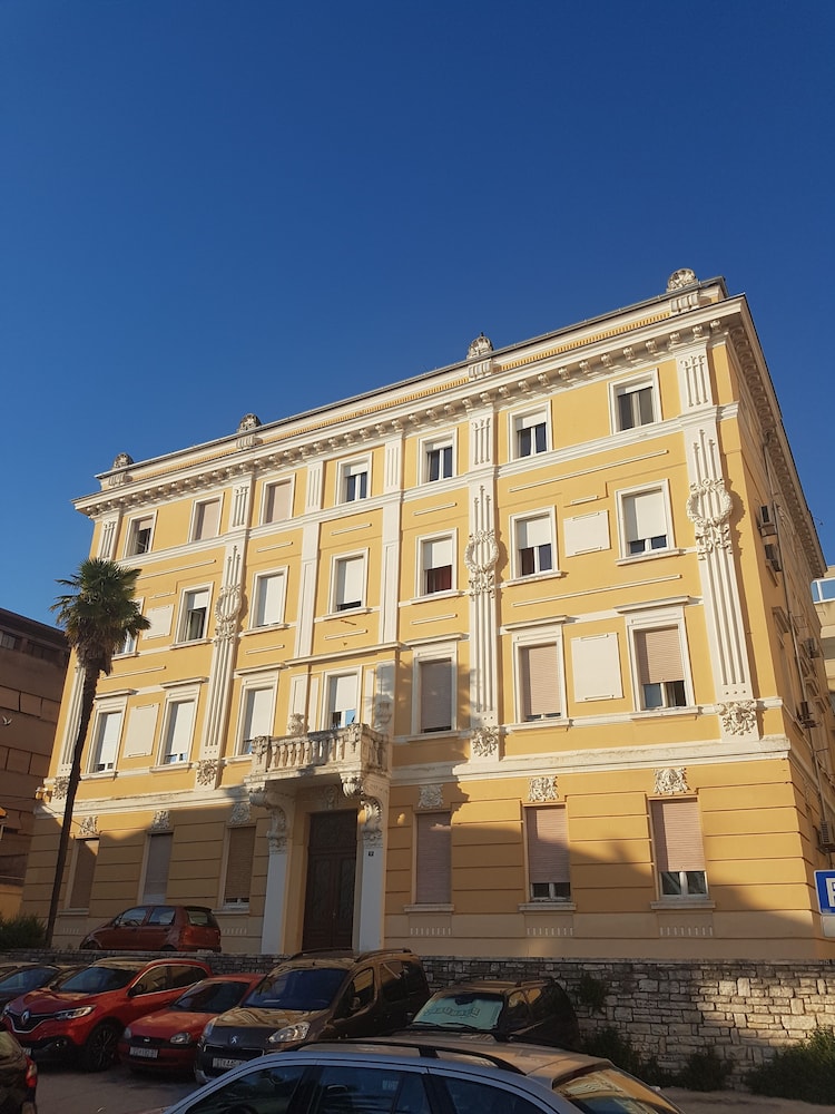 Magic View Apartments — Hotel building in Zadar, Zadar