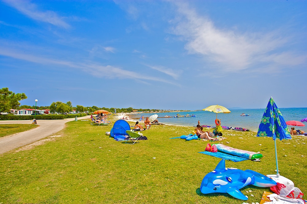Apartments Kazela — Beach in Medulin, Istria