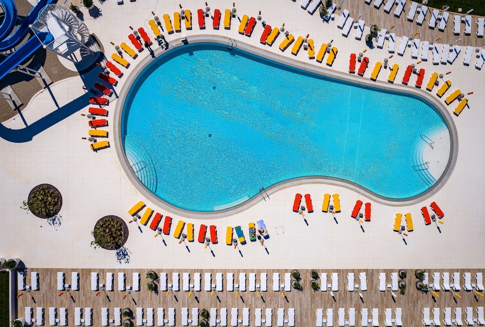 Apartments Kazela — Swimming pool in Medulin, Istria