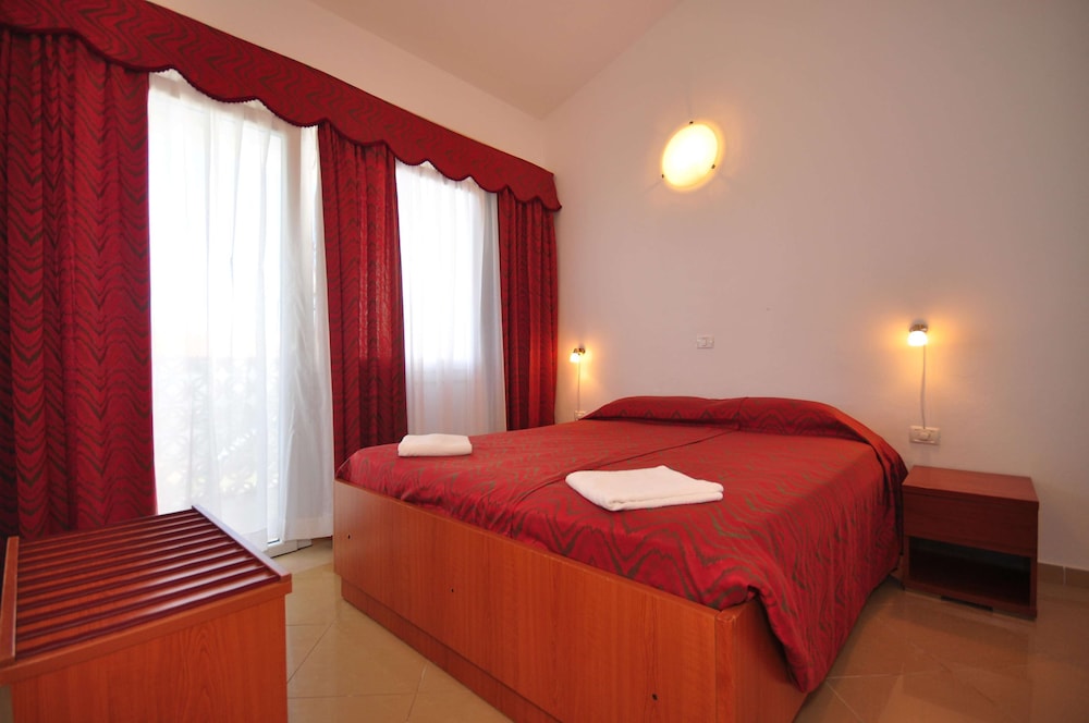 Apartments Kazela — Hotel rooms in Medulin, Istria