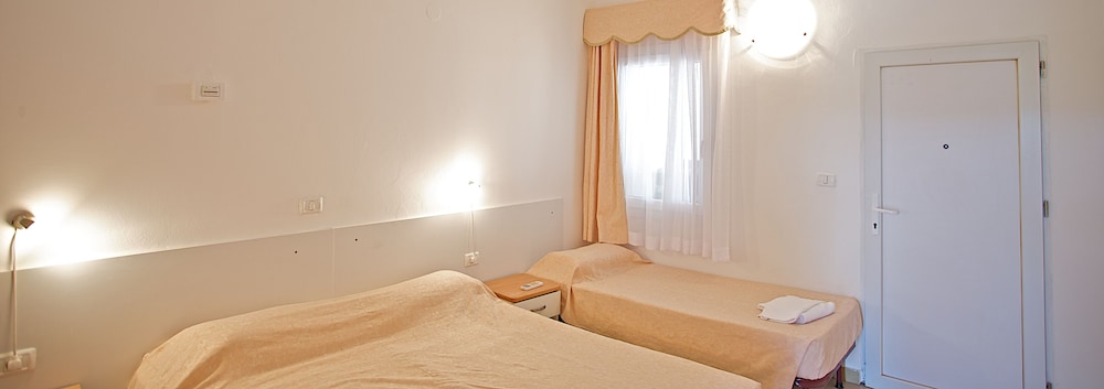 Apartments Kazela — Hotel rooms in Medulin, Istria