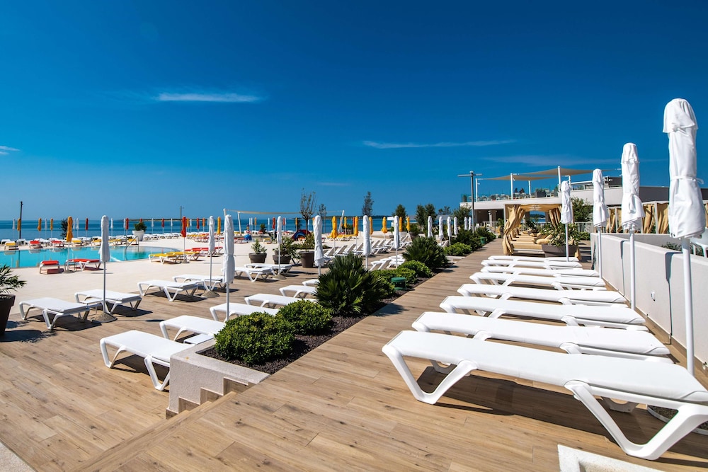 Apartments Kazela — Beach in Medulin, Istria