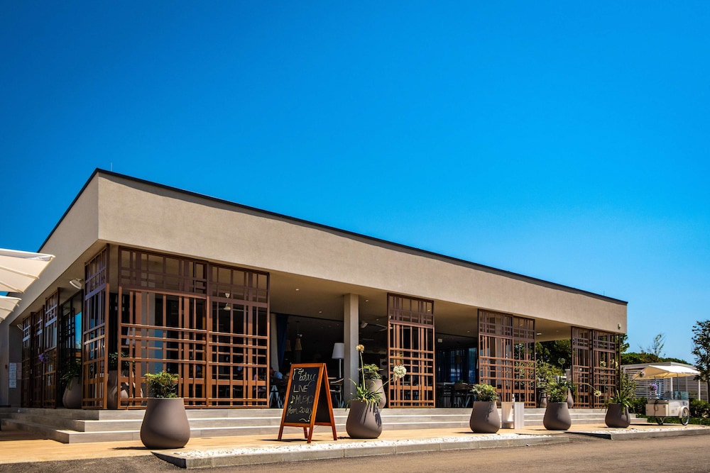Apartments Kazela — Hotel building in Medulin, Istria